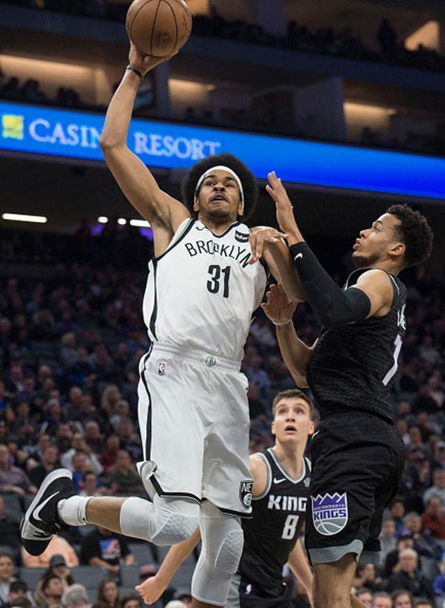 北京队逆转篮网，福克斯刷新纪录