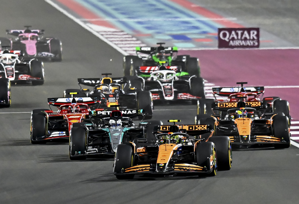 红牛车队碾压迈凯伦，周冠宇扛起全队