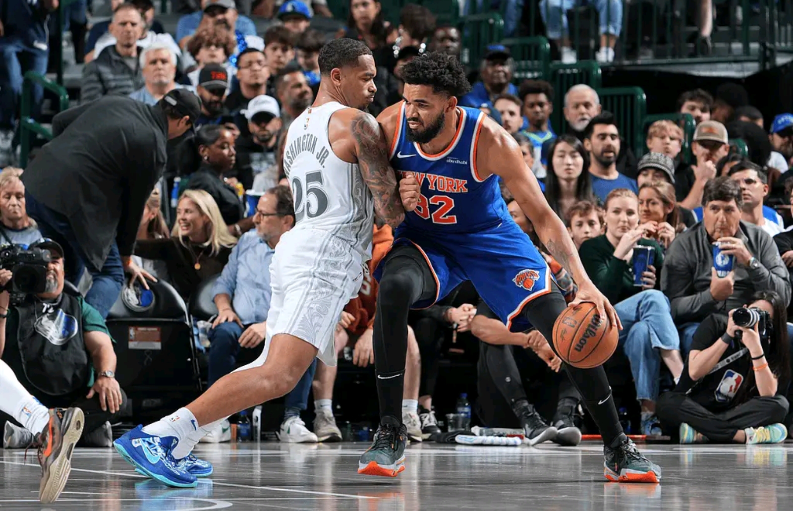 鹈鹕轻取独行侠，欧文惊艳四座