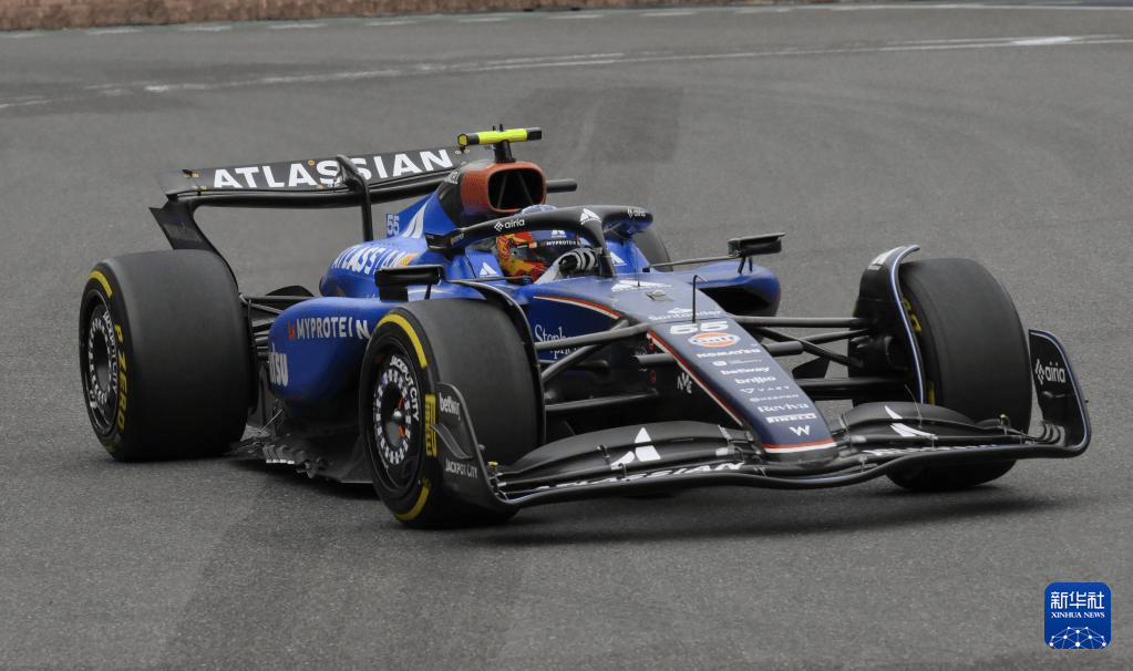 红牛二队横扫梅赛德斯，维斯塔潘惊艳四座