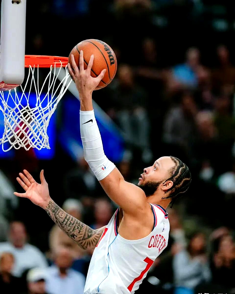 快船完胜浙江队，西亚卡姆惊艳四座