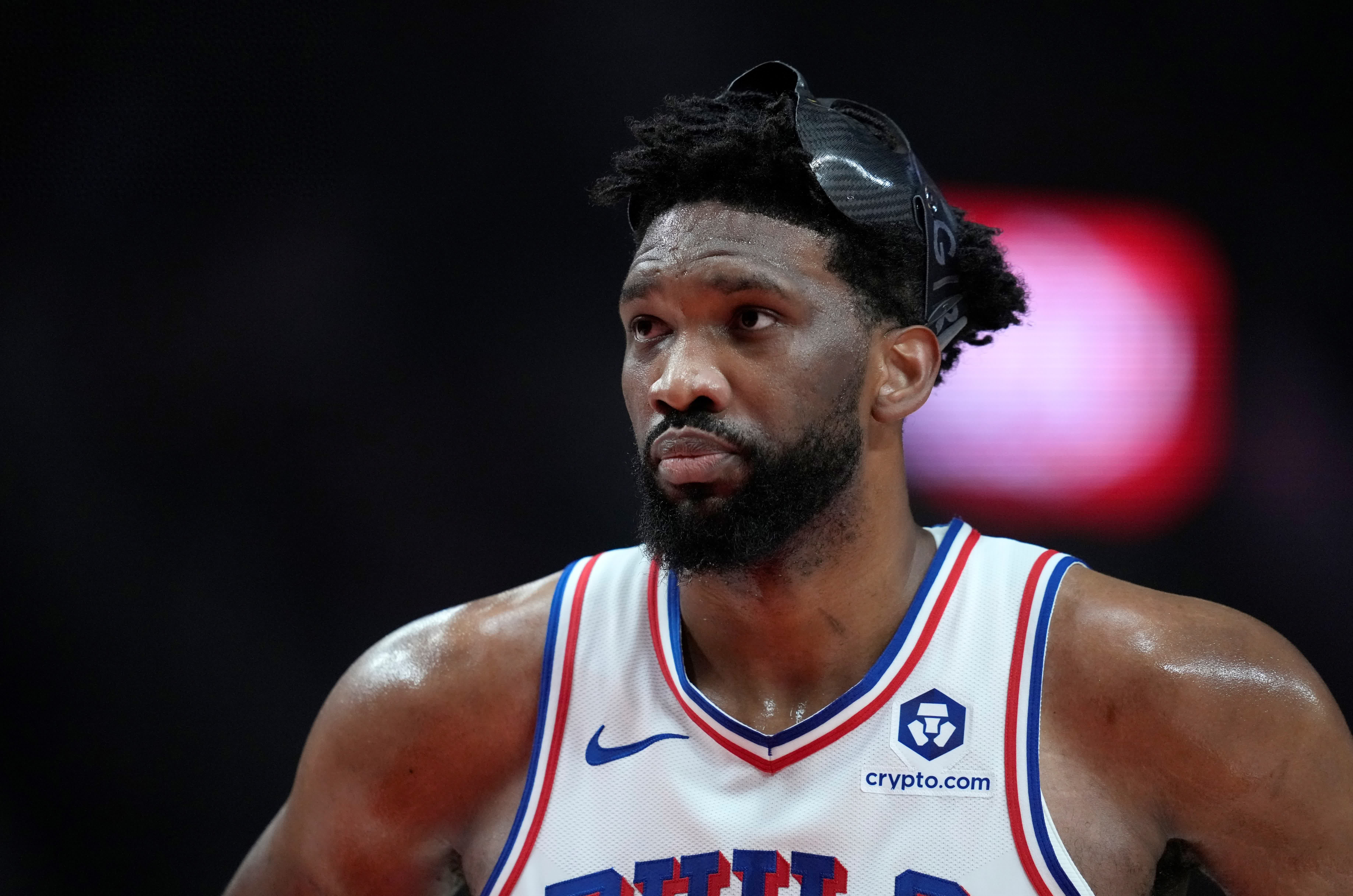 魔术逆转鹈鹕,恩比德刷新纪录 魔术逆转鹈鹕,恩比德刷新纪录