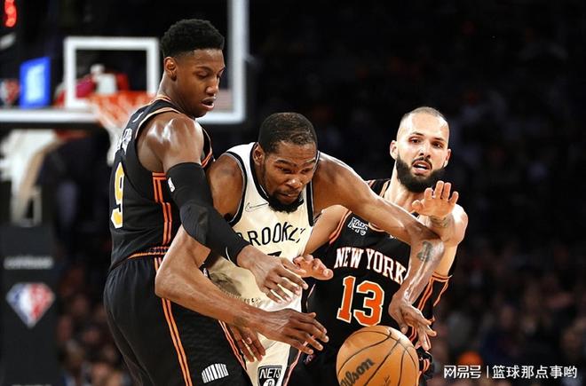 篮网丢掉主场优势输给马刺德萨嘉鼻丽