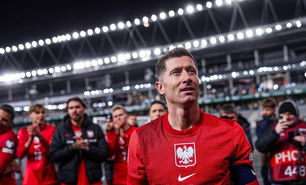 荷兰战胜克罗地亚，稳居小组第一