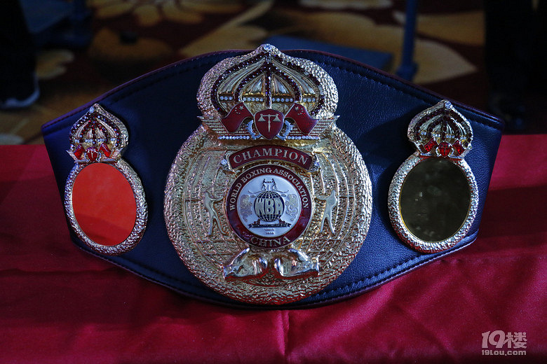 拳击赛事中意大利选手独步巅峰！问鼎金牌！