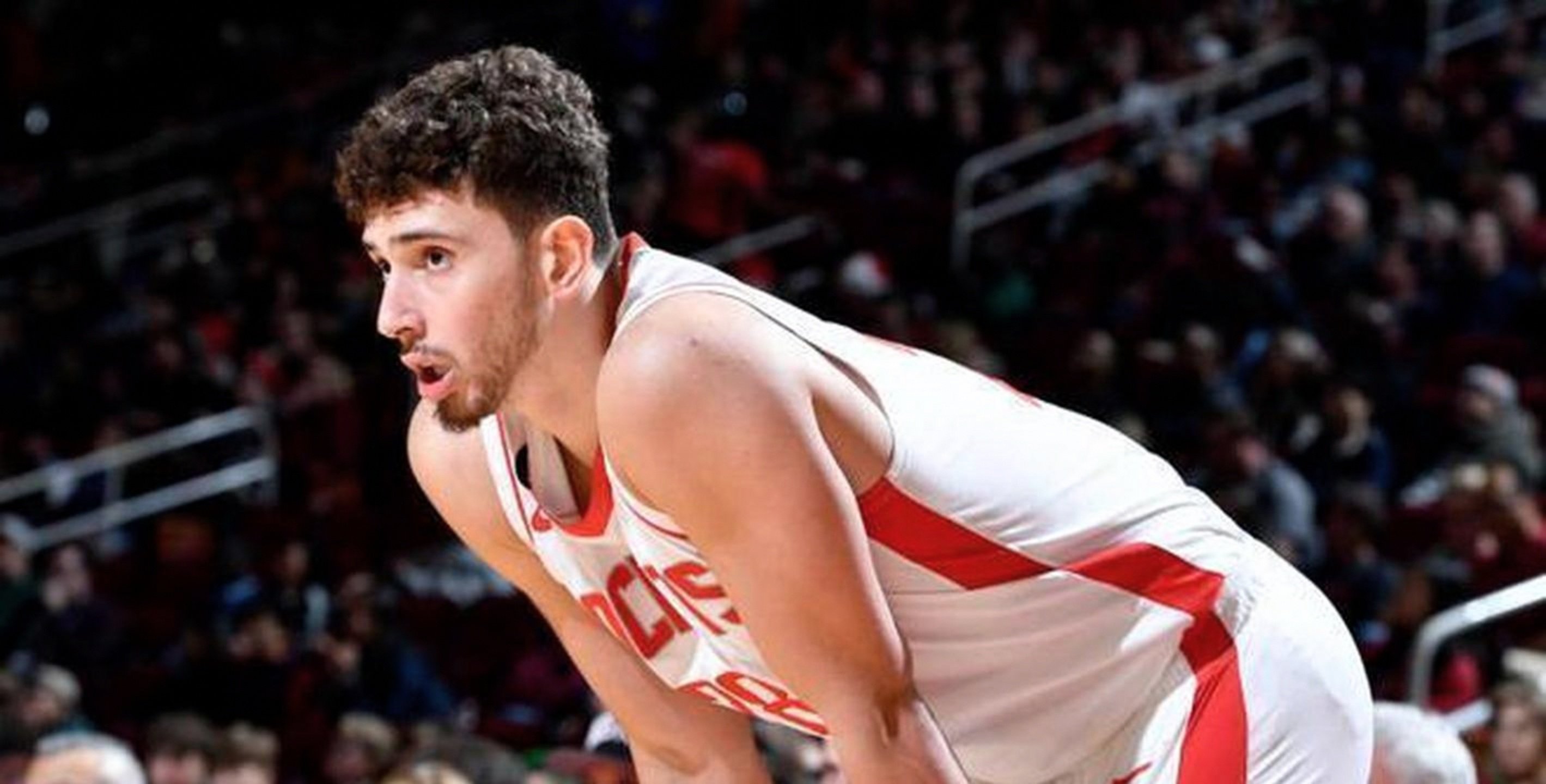 火箭完胜国王,拉文统治全场 火箭完胜国王,拉文统治全场