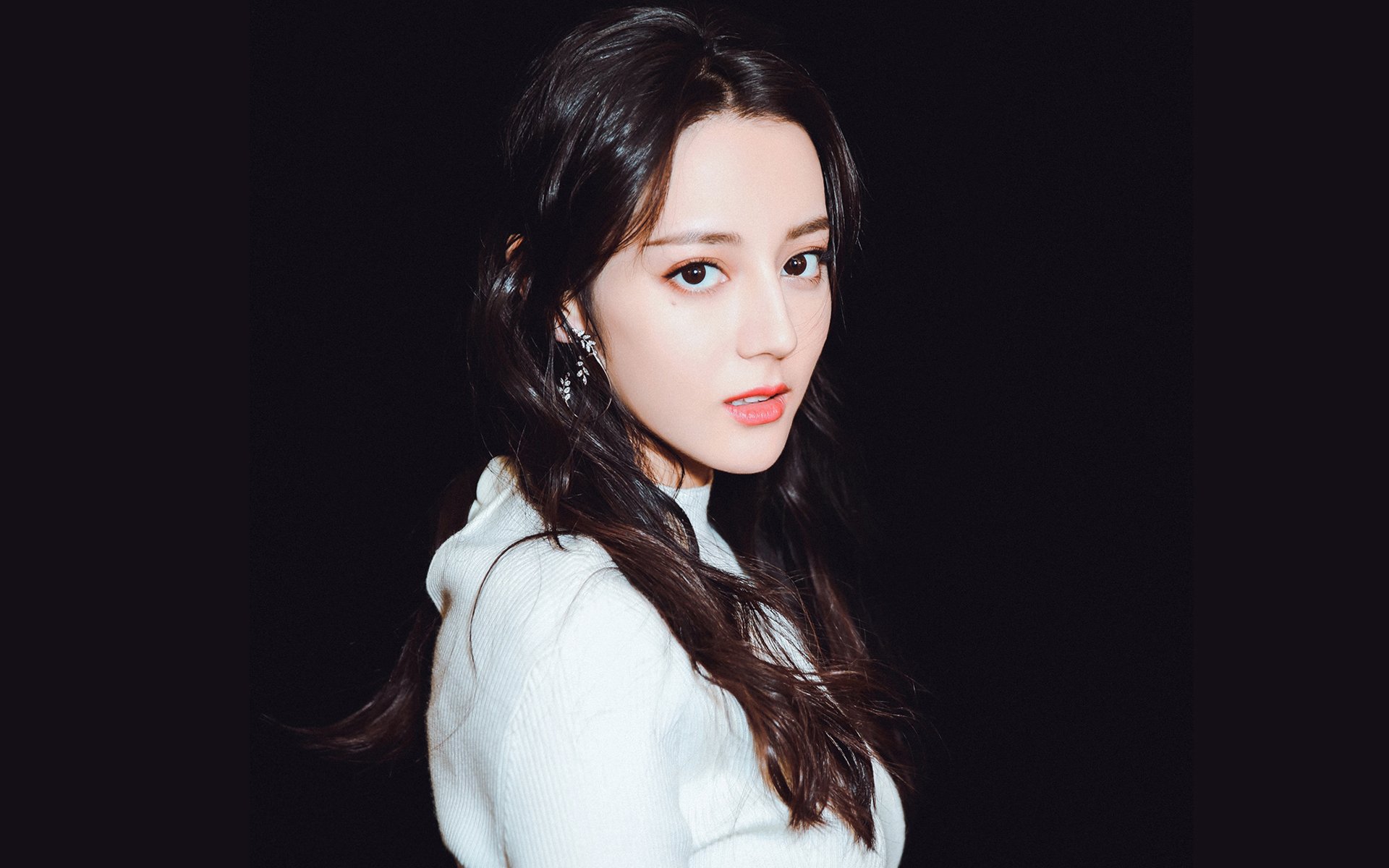 法比尼奥中场爆发,曼城式战术正面击溃哥伦比亚