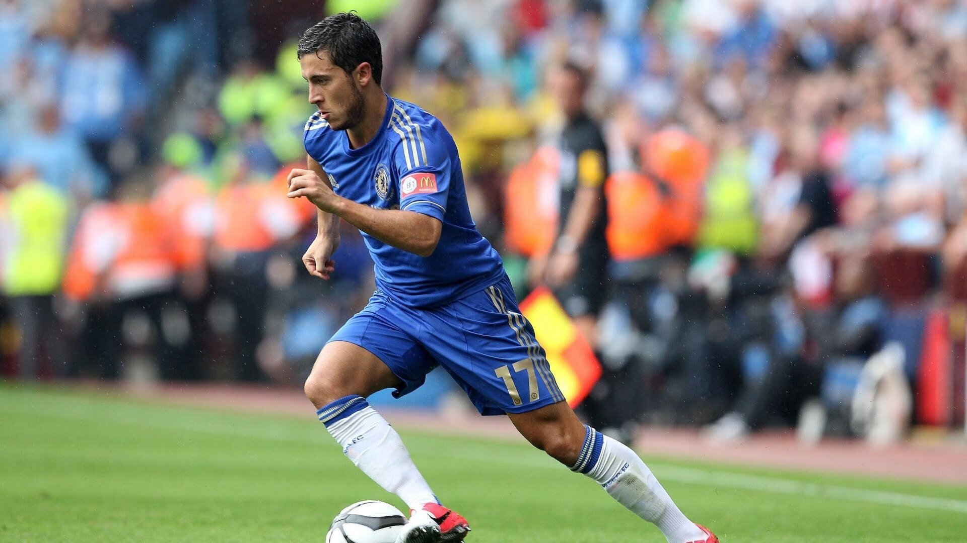 赛道与绿茵场的双重奏,F1揭幕战与曼联的法国征服